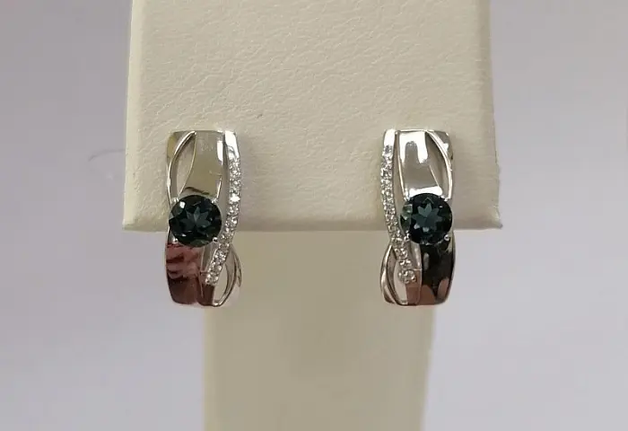 Серьги с английским замком из серебра