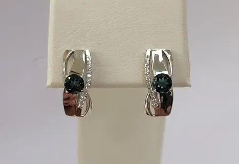 Серьги с английским замком из серебра