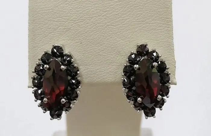 Серьги с английским замком из серебра