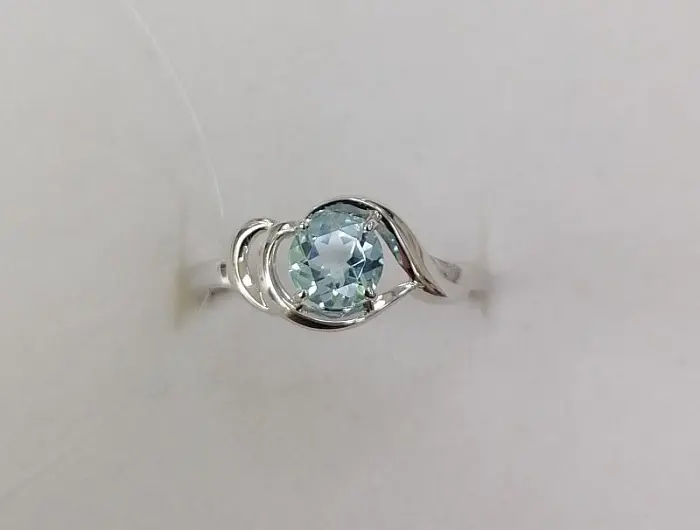 Кольцо декоративное из серебра