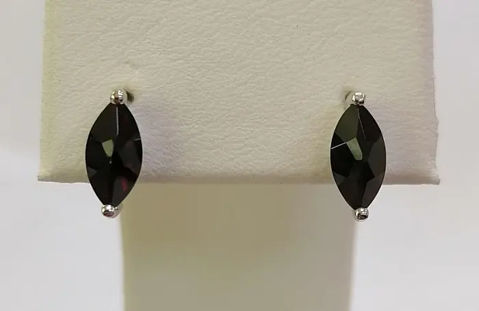 Серьги пуссеты из серебра
