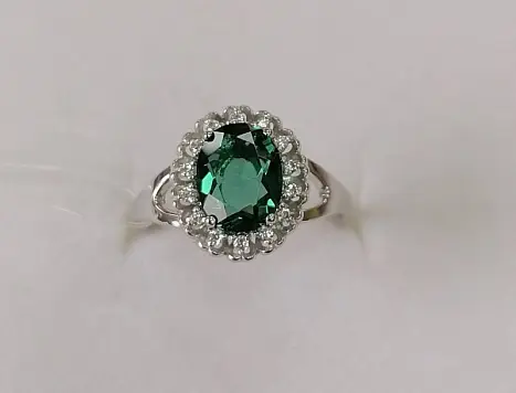 Кольцо декоративное из серебра