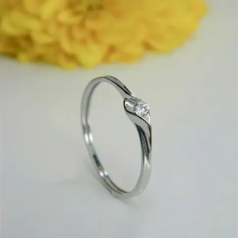 Кольцо декоративное из серебра