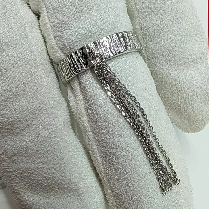 Кольцо декоративное из серебра
