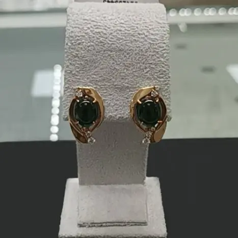 Серьги с английским замком из красного золота