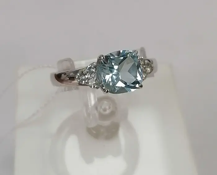 Кольцо декоративное из серебра