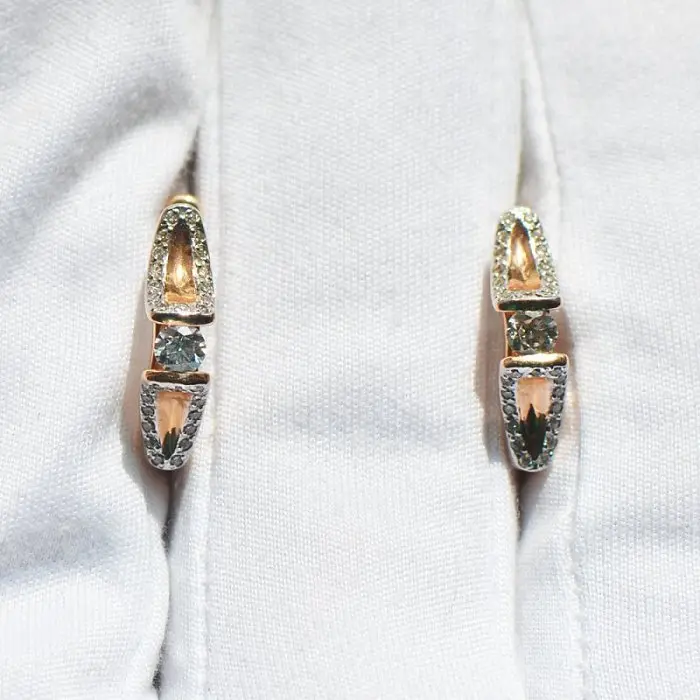 Серьги с английским замком из красного золота