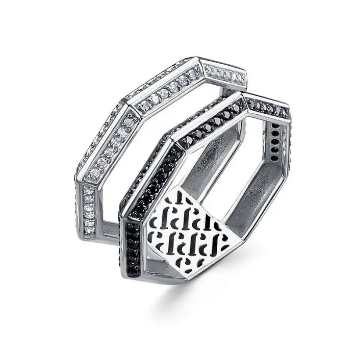 Кольцо декоративное из белого золота