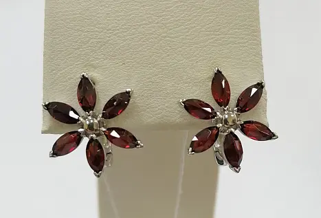 Серьги с английским замком из серебра