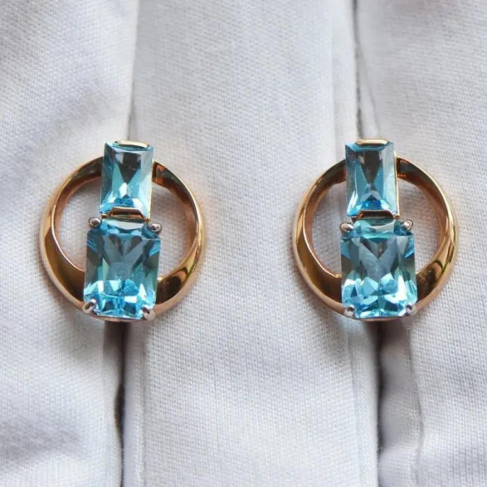 Серьги с английским замком из красного золота