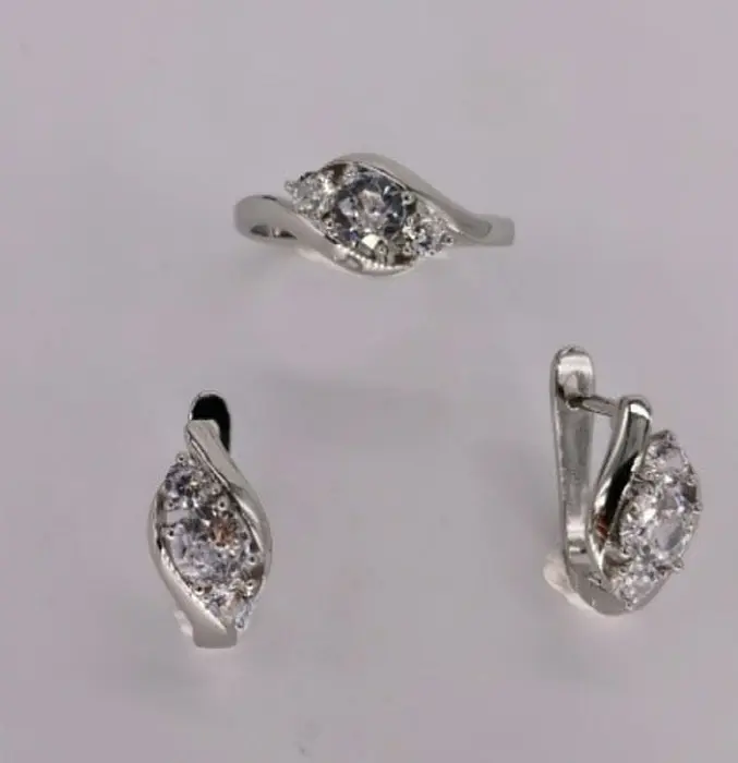Серьги с английским замком из серебра