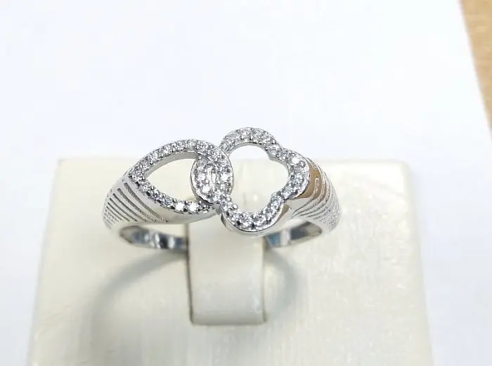 Кольцо декоративное из серебра