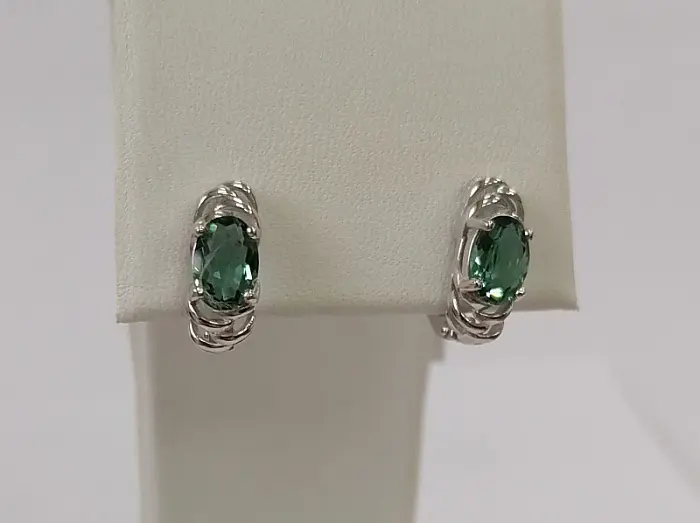 Серьги с английским замком из серебра