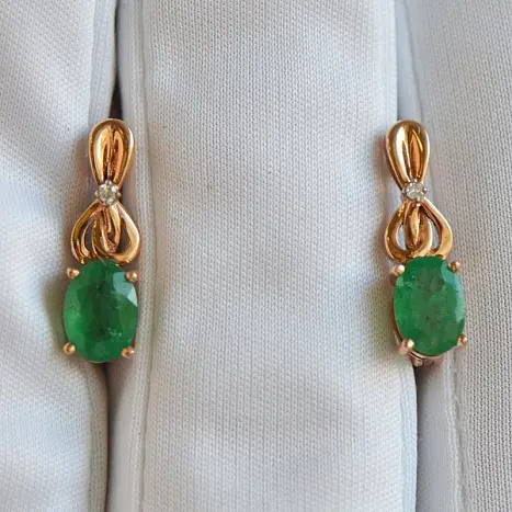 Серьги с английским замком из красного золота