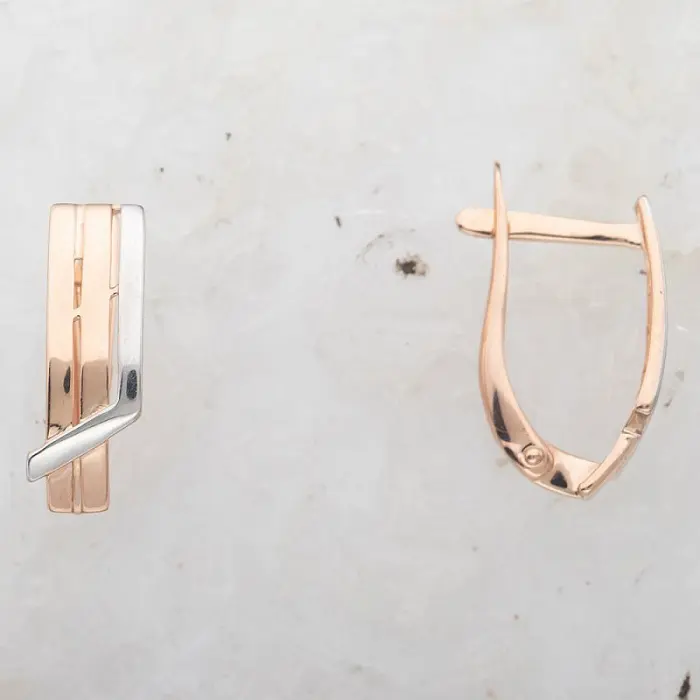 Серьги с английским замком из комбинированного золота