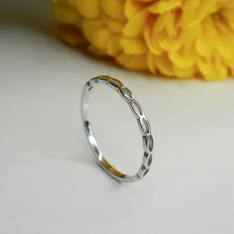 Кольцо декоративное из серебра