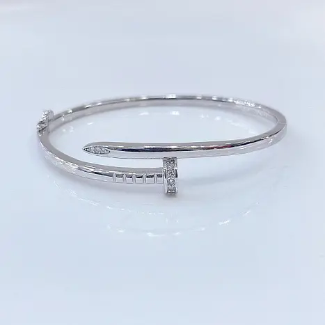 Браслет жесткий из серебра