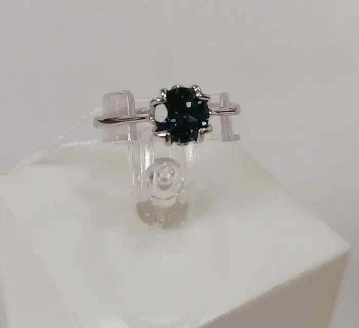 Кольцо декоративное из серебра