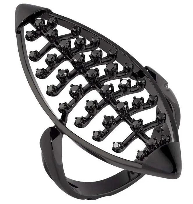 Кольцо декоративное из белого золота