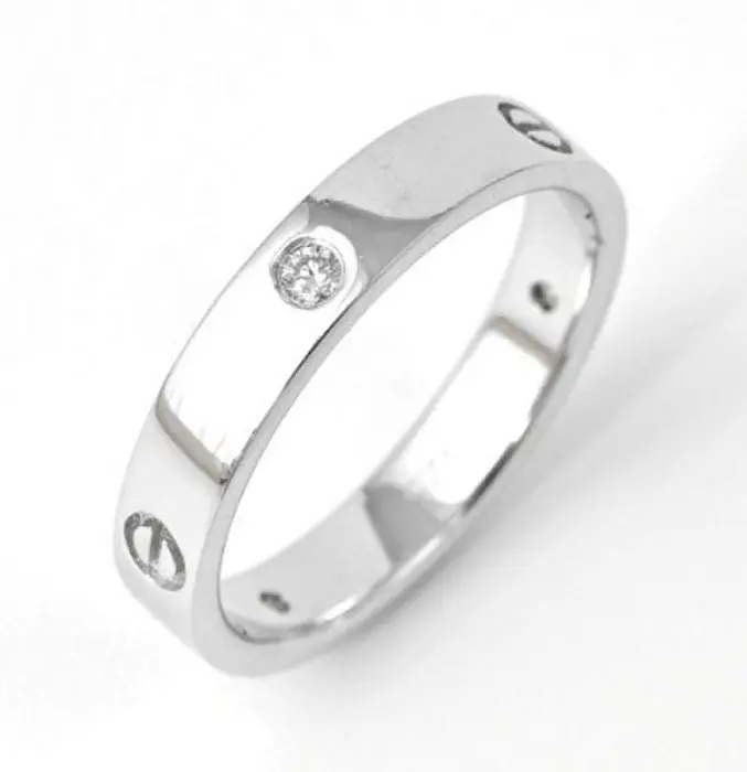 Кольцо декоративное из серебра