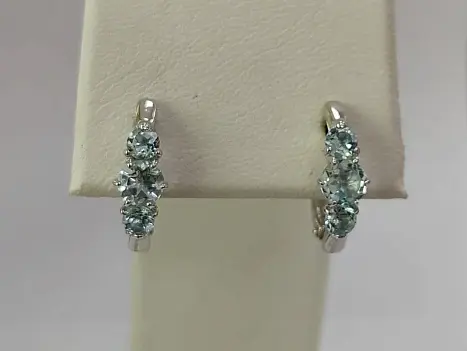 Серьги с английским замком из серебра