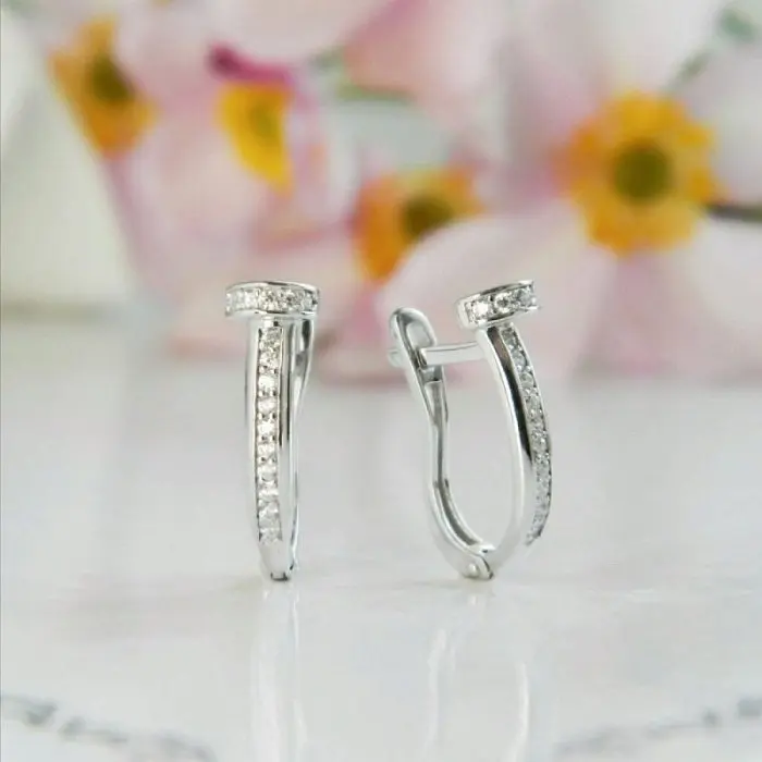 Серьги с английским замком из серебра вид 1