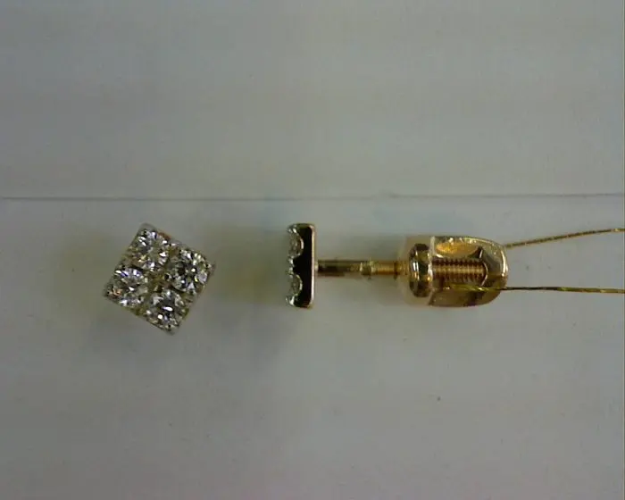 Серьги пуссеты из комбинированного золота