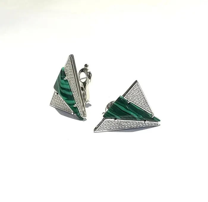 Серьги с английским замком из серебра