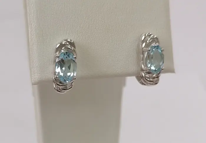Серьги с английским замком из серебра