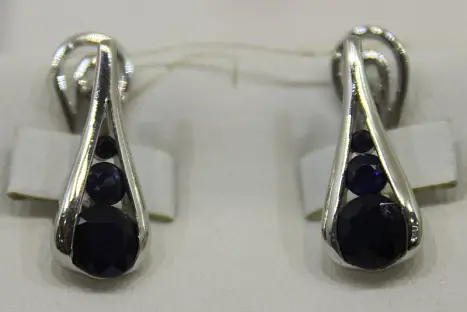 Серьги с английским замком из серебра