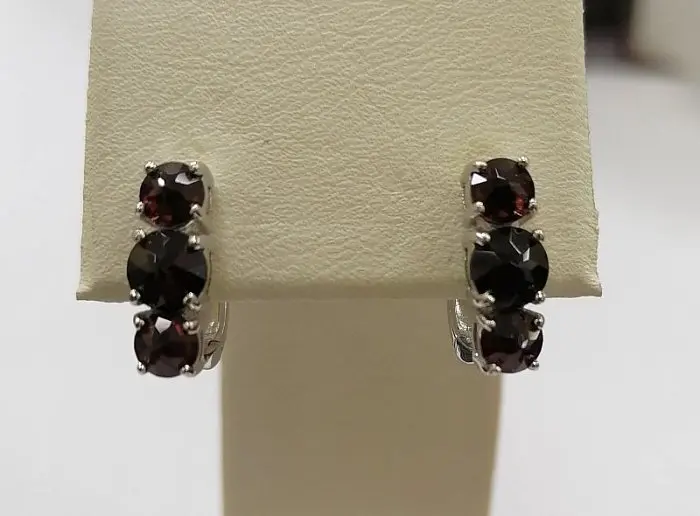 Серьги с английским замком из серебра