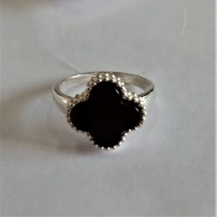 Кольцо декоративное из серебра