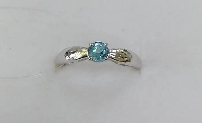 Кольцо декоративное из серебра