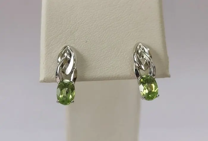 Серьги с английским замком из серебра