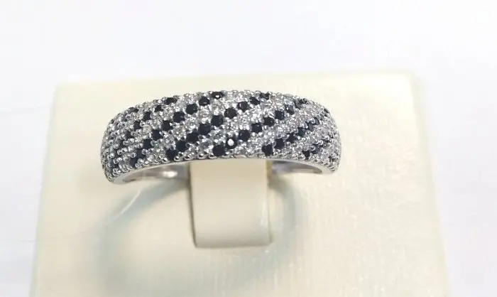 Кольцо декоративное из серебра