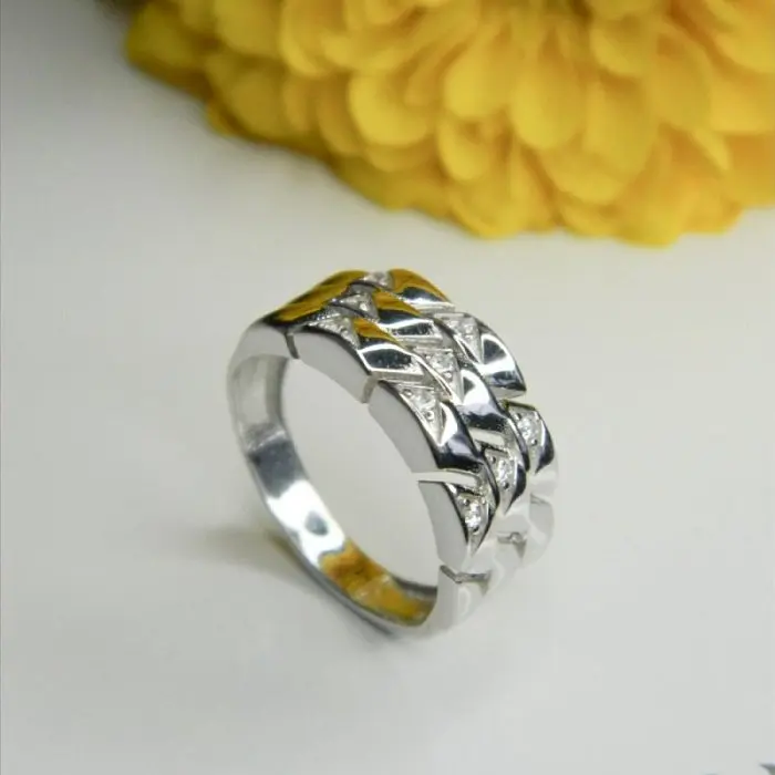 Кольцо декоративное из серебра