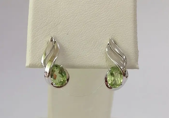 Серьги с английским замком из серебра