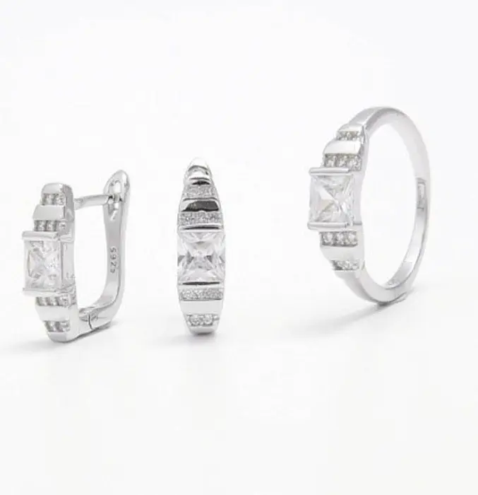 Серьги с английским замком из серебра