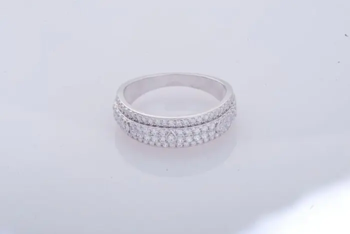 Кольцо декоративное из серебра