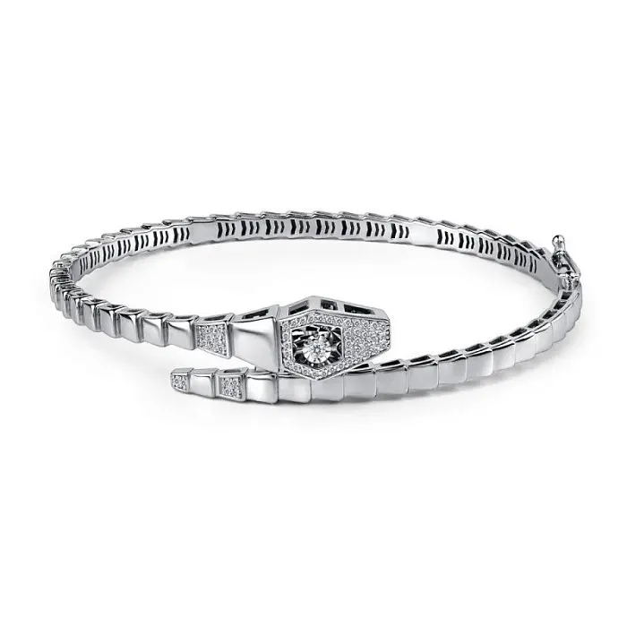 Браслет жесткий из белого золота