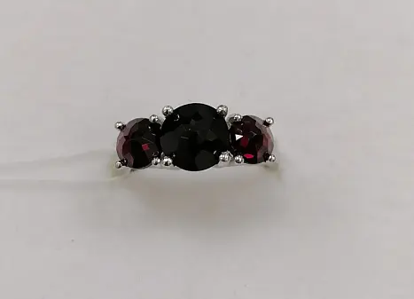Кольцо декоративное из серебра