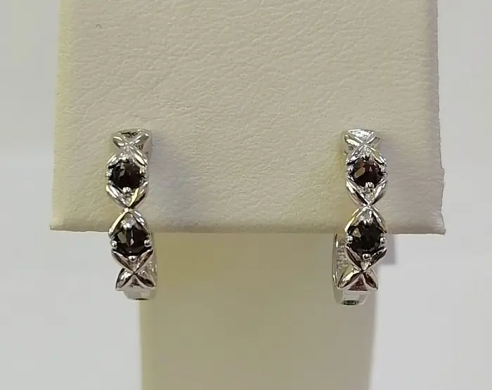 Серьги с английским замком из серебра