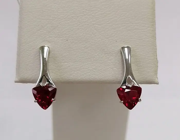 Серьги с английским замком из серебра