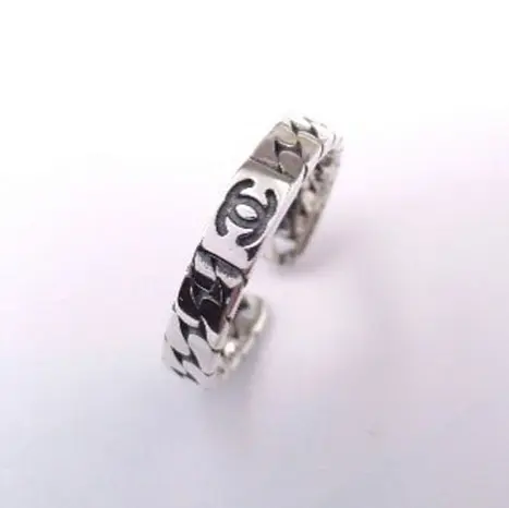 Кольцо декоративное из серебра