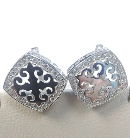 Серьги с английским замком из серебра