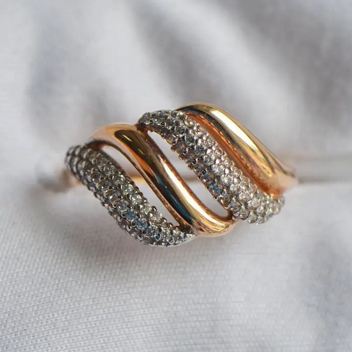 Кольцо декоративное из красного золота