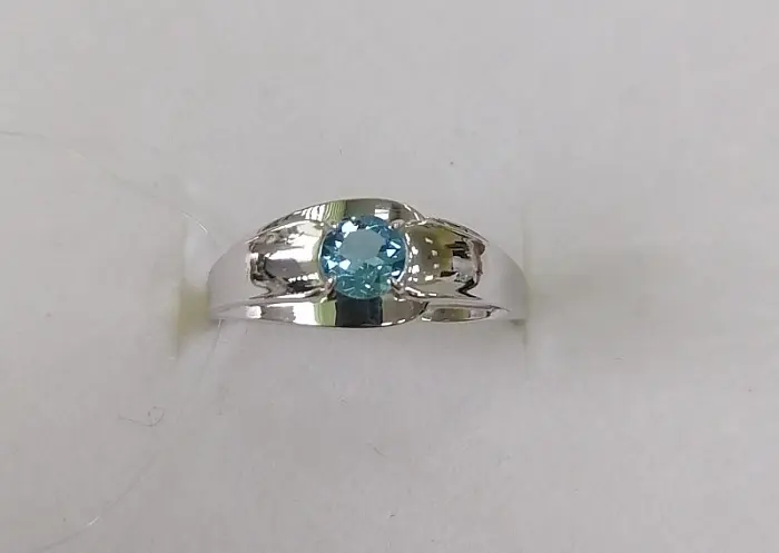 Кольцо декоративное из серебра