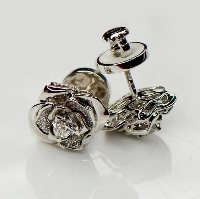 Серьги пуссеты из белого золота