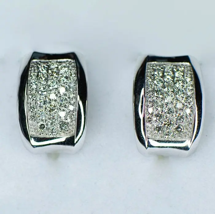 Серьги с английским замком из белого золота