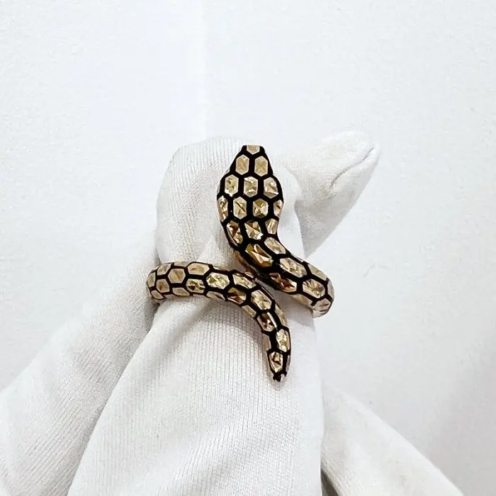 Кольцо декоративное из красного золота